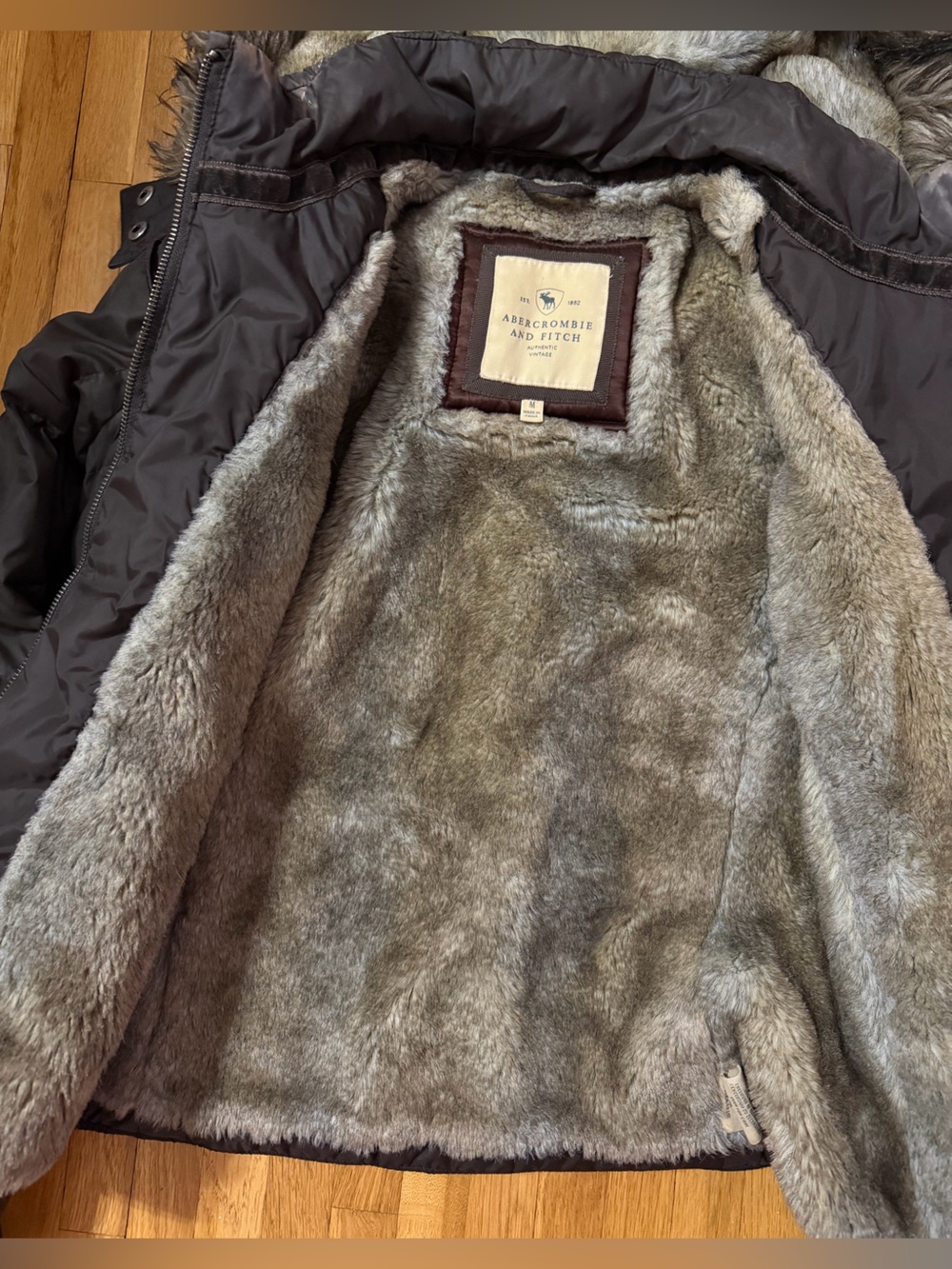 Abercrombie & Fitch Vintage Womens Brown Fur Hooded Down Puffer Jacket Y2K - Picture 7 of 15